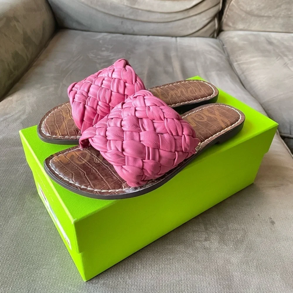Sam Edelman Women's Griffin Flat Sandal  Pink Woven Slide Sandals